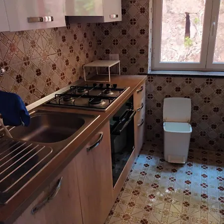 Bed & Breakfast Sea View Apartment *